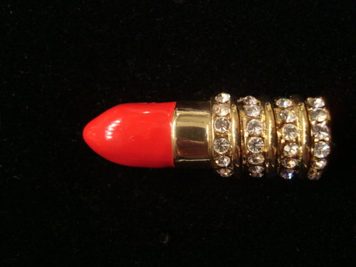 Lippenstift Pin